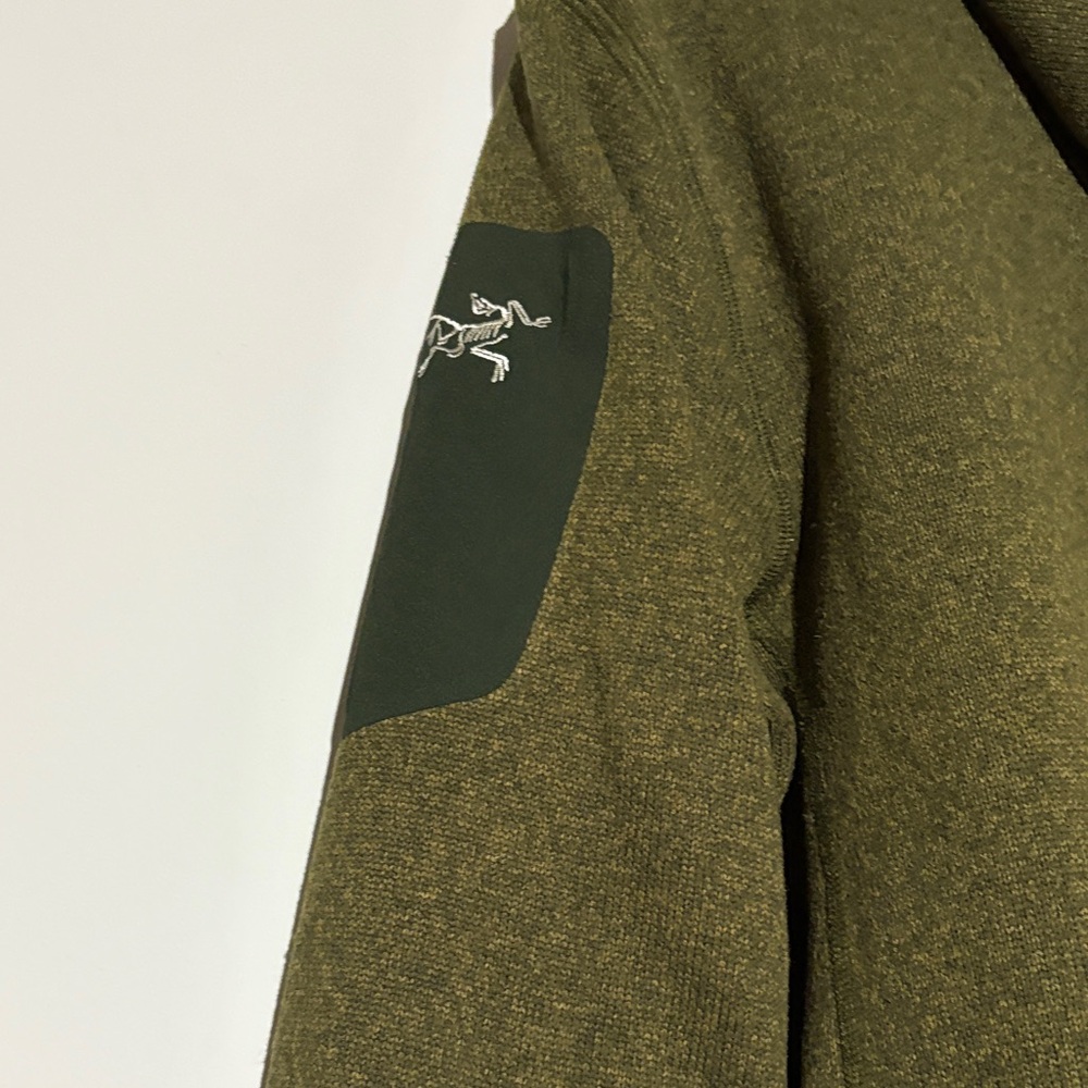 Arc'teryx Forest Green Performance Jacket - image 10
